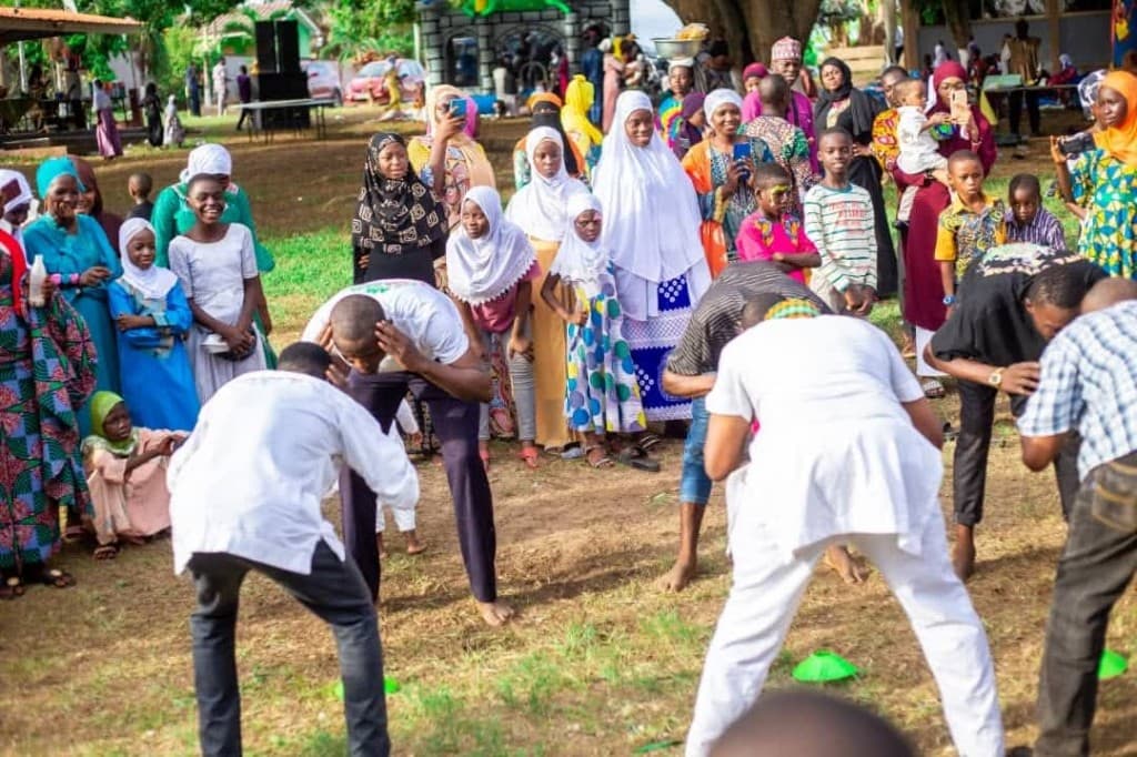 Community members gathered on the field at the Daarut Tawheed Eidul Fitr Family Retreat