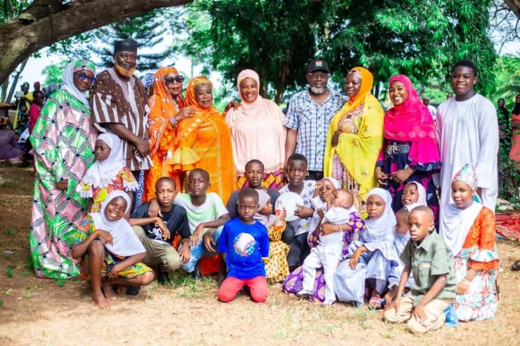 Large extended family group at the Daarut Tawheed Eidul Fitr Family Retreat